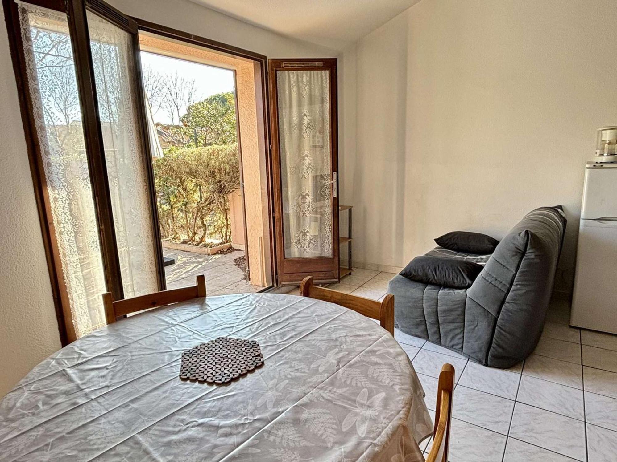 Maison 2 Pieces Avec Mezzanine, Piscine Et Parking Prives, 6 Couchages A 700M De La Plage - Argeles-Sur-Mer - Fr-1-225-74 Bagian luar foto